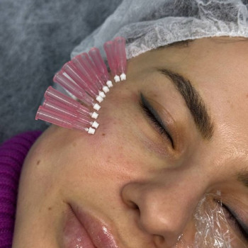 Фото з портфоліо салону KOSMET (салон краси, Житомир)