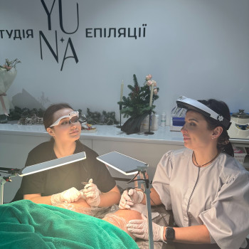 Епіляція в 4 руки, фото - майстер епіляції Аліна Юнчик