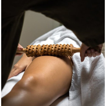 Фото из портфолио мастера Наталія Сахарова (массажист, Бровары)