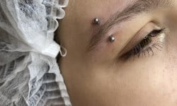 Пирсинг брови Мастер по пирсингу Татьяна Киев