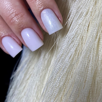 Обожнюю нюд