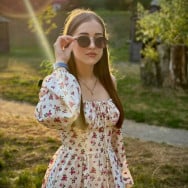 Бровист Ангеліна Боброва на Barb.ua