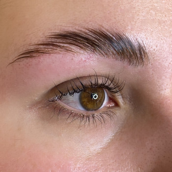 Ламінування вій та брів