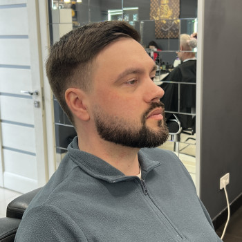 Чоловіча стрижка + оформлення бороди + камуфлювання бороди