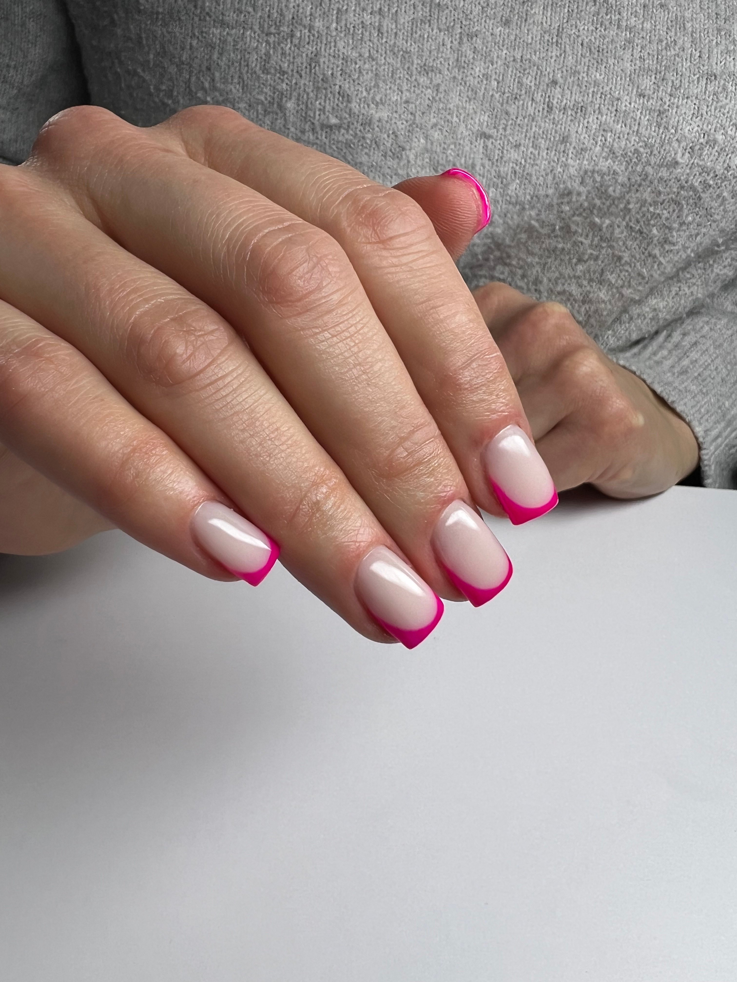 Білий манікюр французький рожевий, фото - Майстер манікюру Юлія Калінкіна