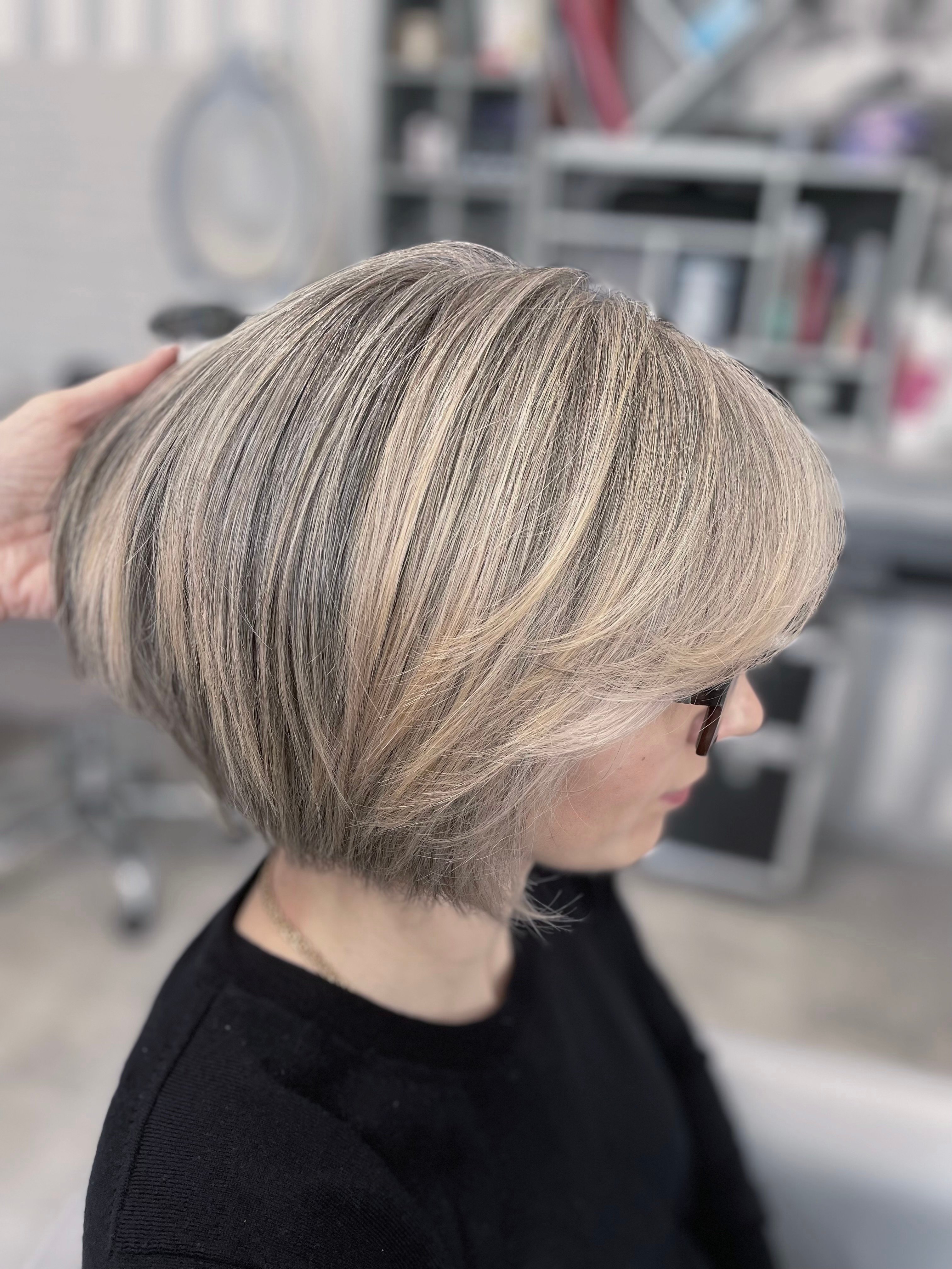 Коротка жіноча стрижка боб-каре, фото - Жіночий перукар Оксана Листопадова