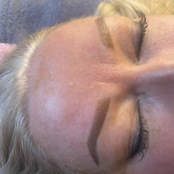 Татуаж брів.