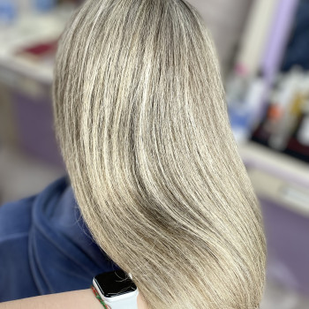 Пепельный цвет волос блонд, фото - Парикмахер Інна Сиренкова