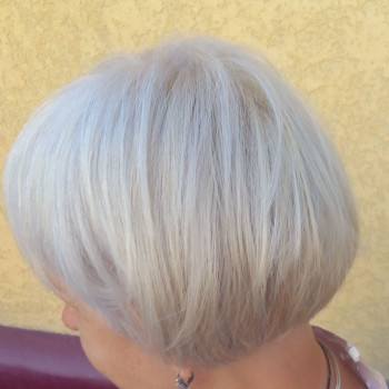 Коротка жіноча стрижка стрижки після 50 років омолоджуючі жіночі, фото - Перукар Олександра Кавлак