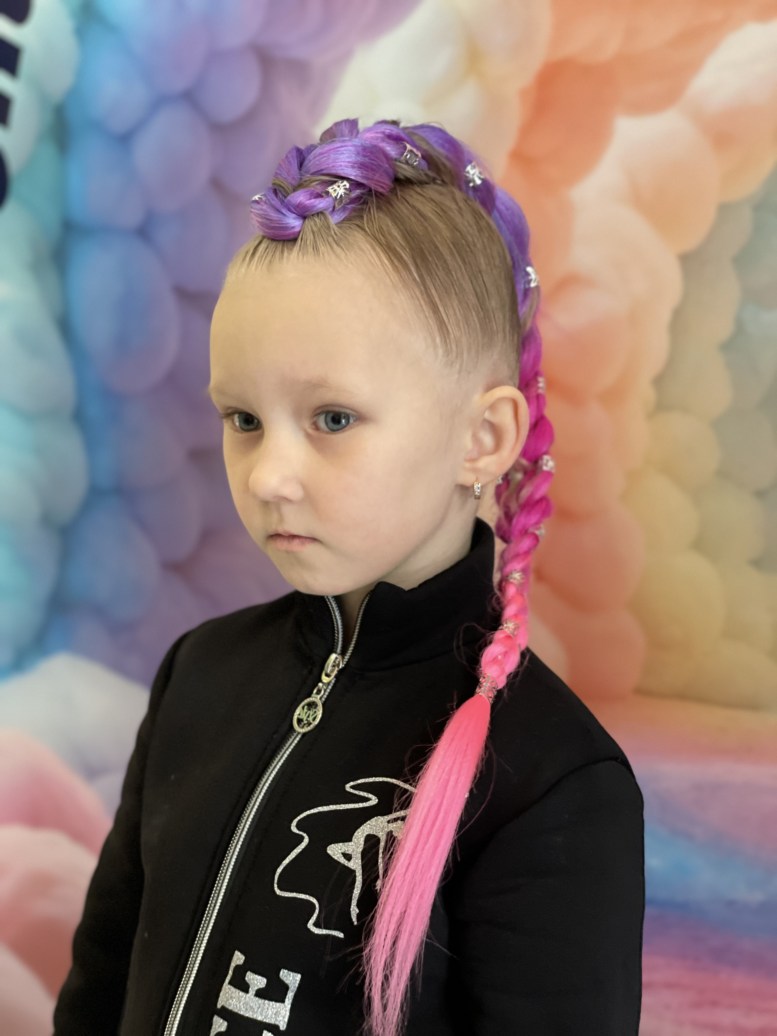 Стрижка для дівчинки плетіння волосся брейди, фото - Барбершоп Bubble barber