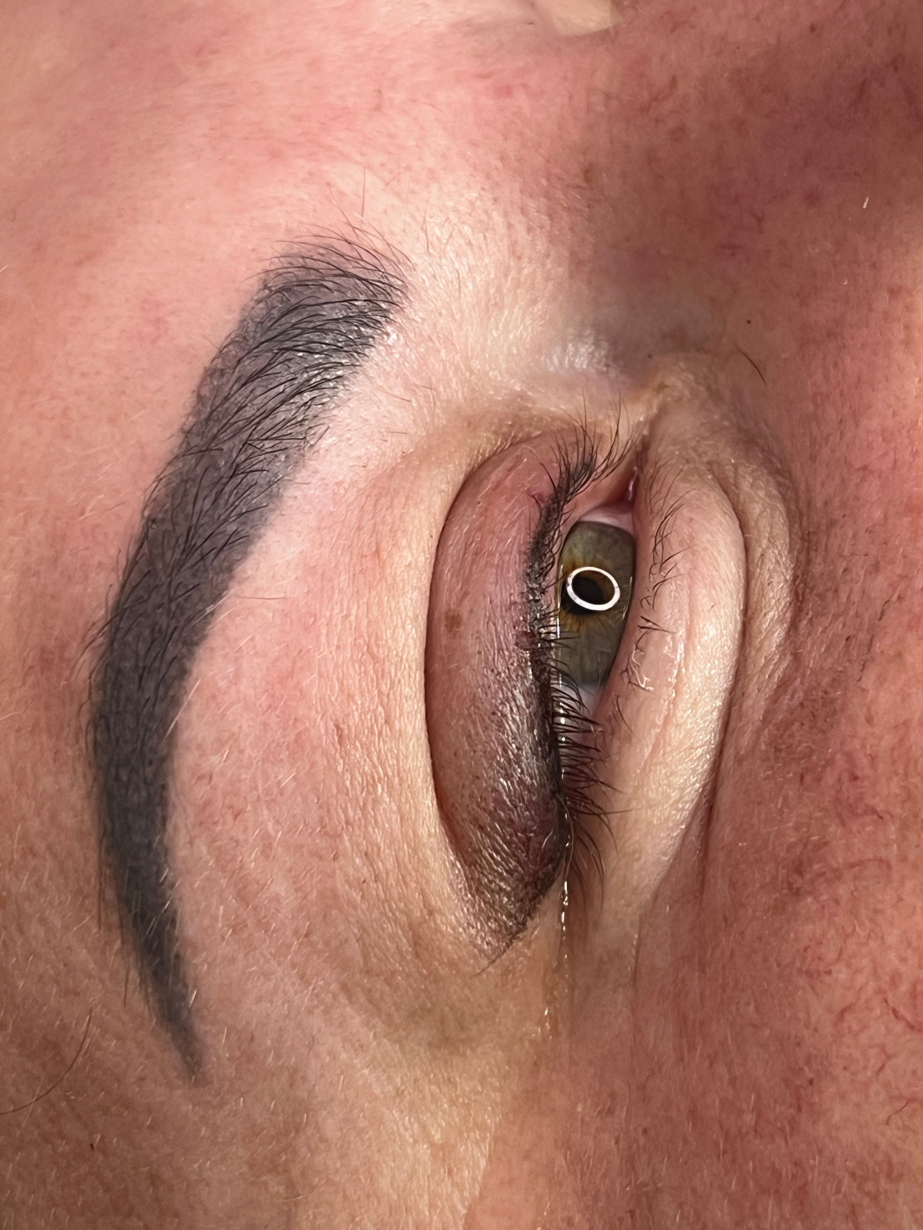 Перманентний макіяж стрілок, фото - Мастер татуажа Юлія Озерова