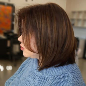 Коротка жіноча стрижка стрижки для круглого обличчя, фото - Перукар Христина Лебедєва