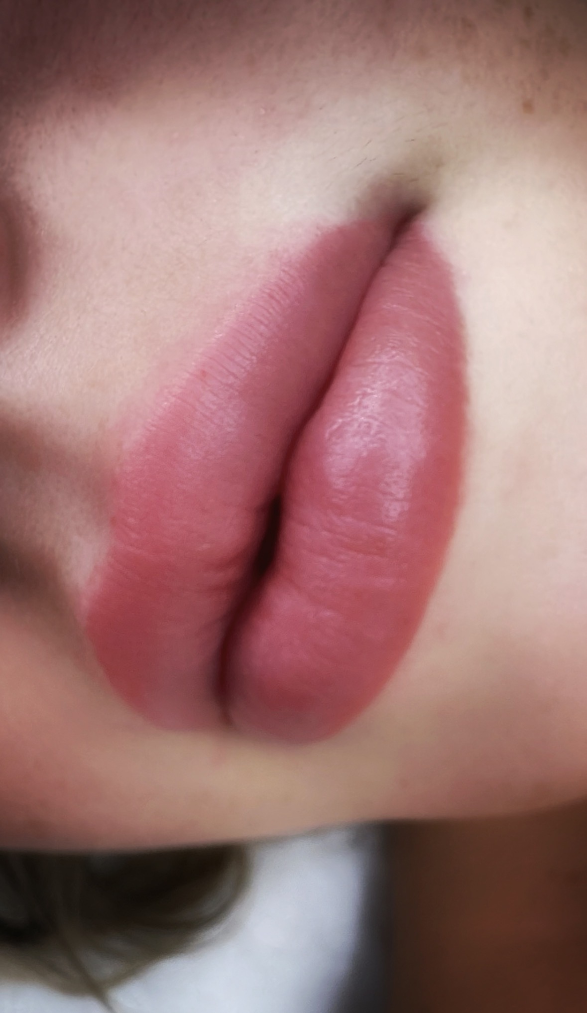 Акварельні губи, фото - Майстер татуажу Інна Бобер