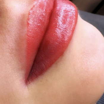 Помадний ефект