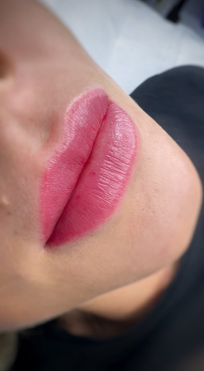 Акварельні губи, фото - Мастер татуажа Инна Бобер