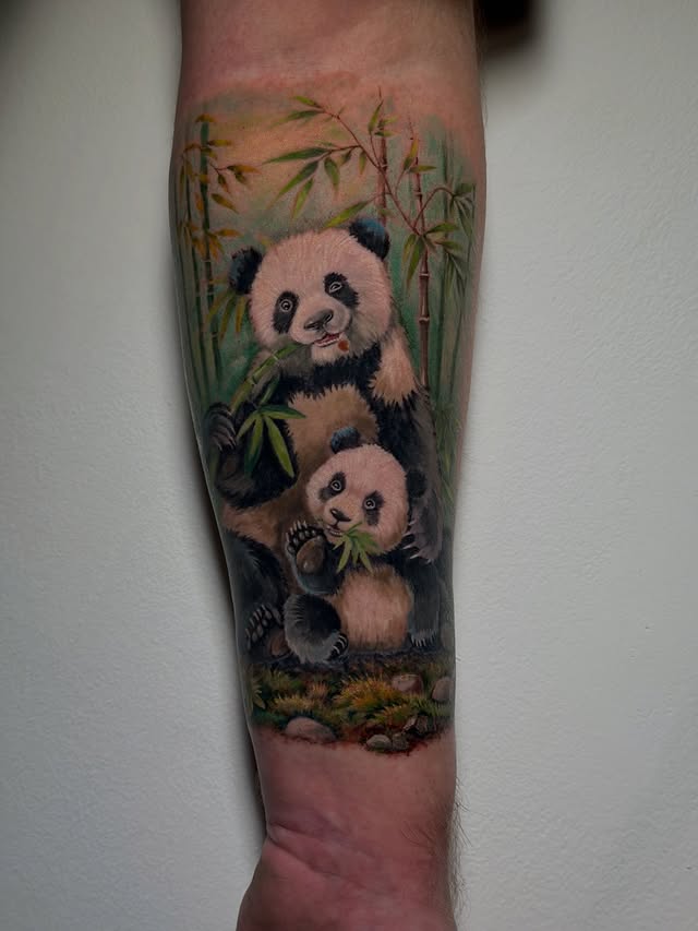 На передпліччі кольорові реалізм, фото - Тату салон TATTOO LAMARCH
