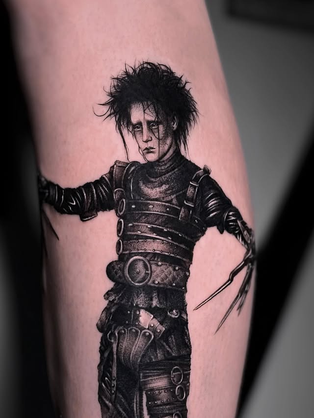 Для хлопців на нозі реалізм, фото - Тату салон TATTOO LAMARCH