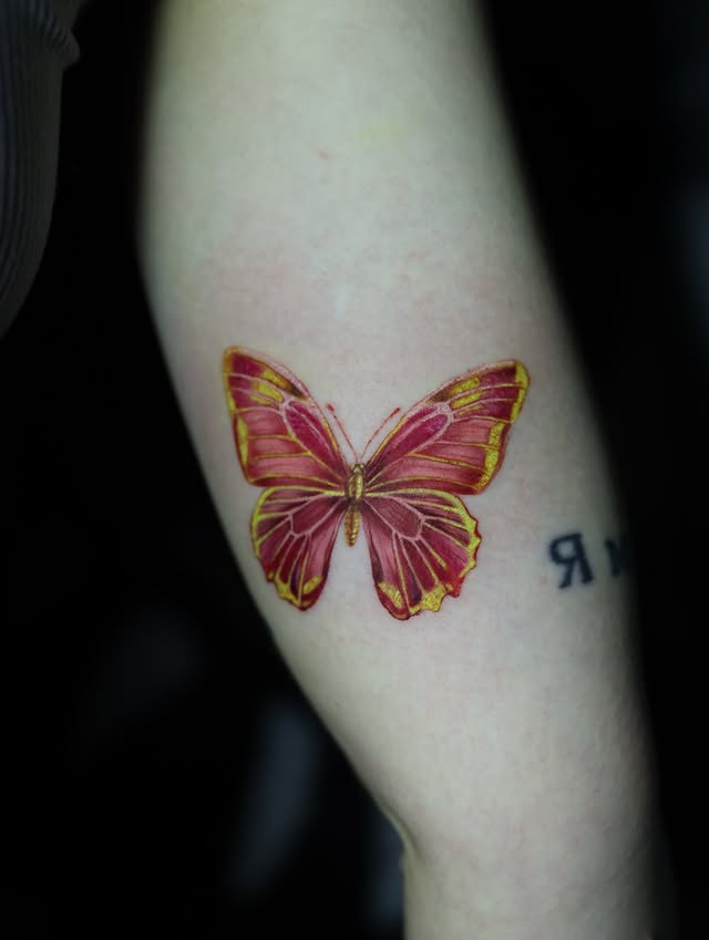 На руке цветные реализм, фото - Тату салон TATTOO LAMARCH