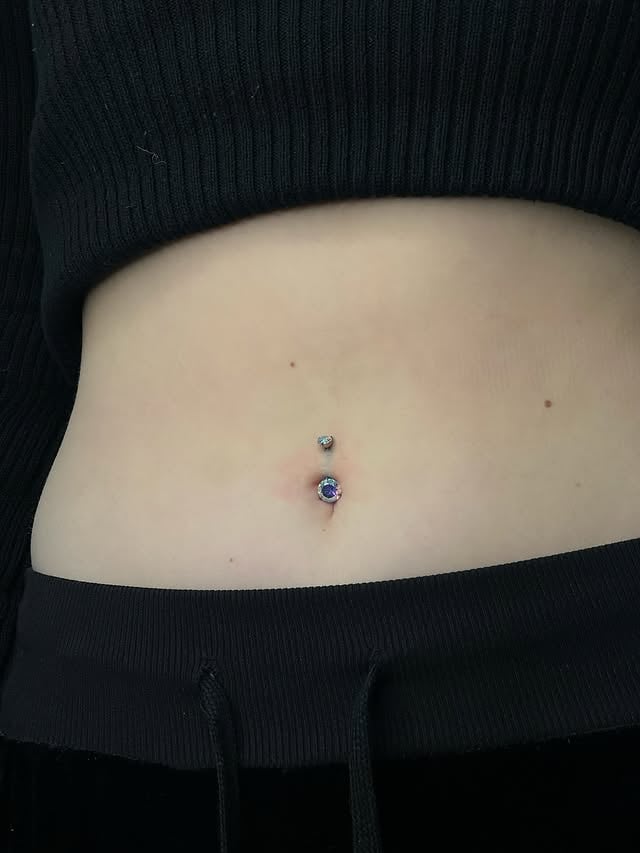 Пірсинг пупка, фото - Тату салон TATTOO LAMARCH