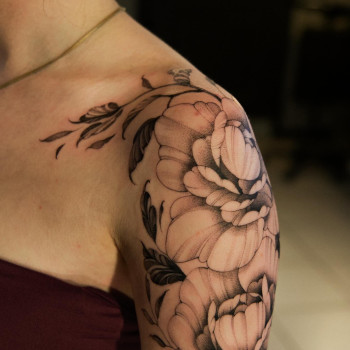 Фото с портфолио TATTOO LAMARCH