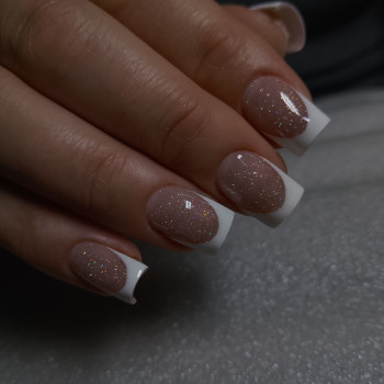 Френч маникюр блестящий, фото - Мастер маникюра Эвелина Соколова