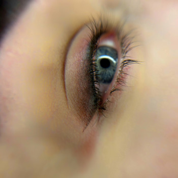 Перманентный макияж татуаж стрелка с растушевкой глаз, фото - Мастер татуажа Дана