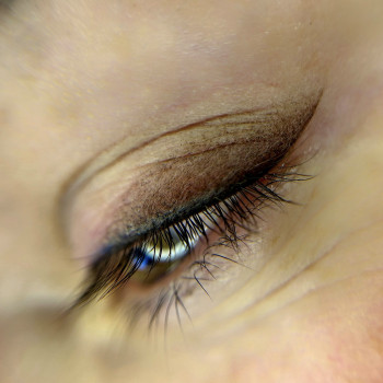 Перманент глаз перманентный макияж век татуаж стрелка с растушевкой, фото - Мастер татуажа Дана