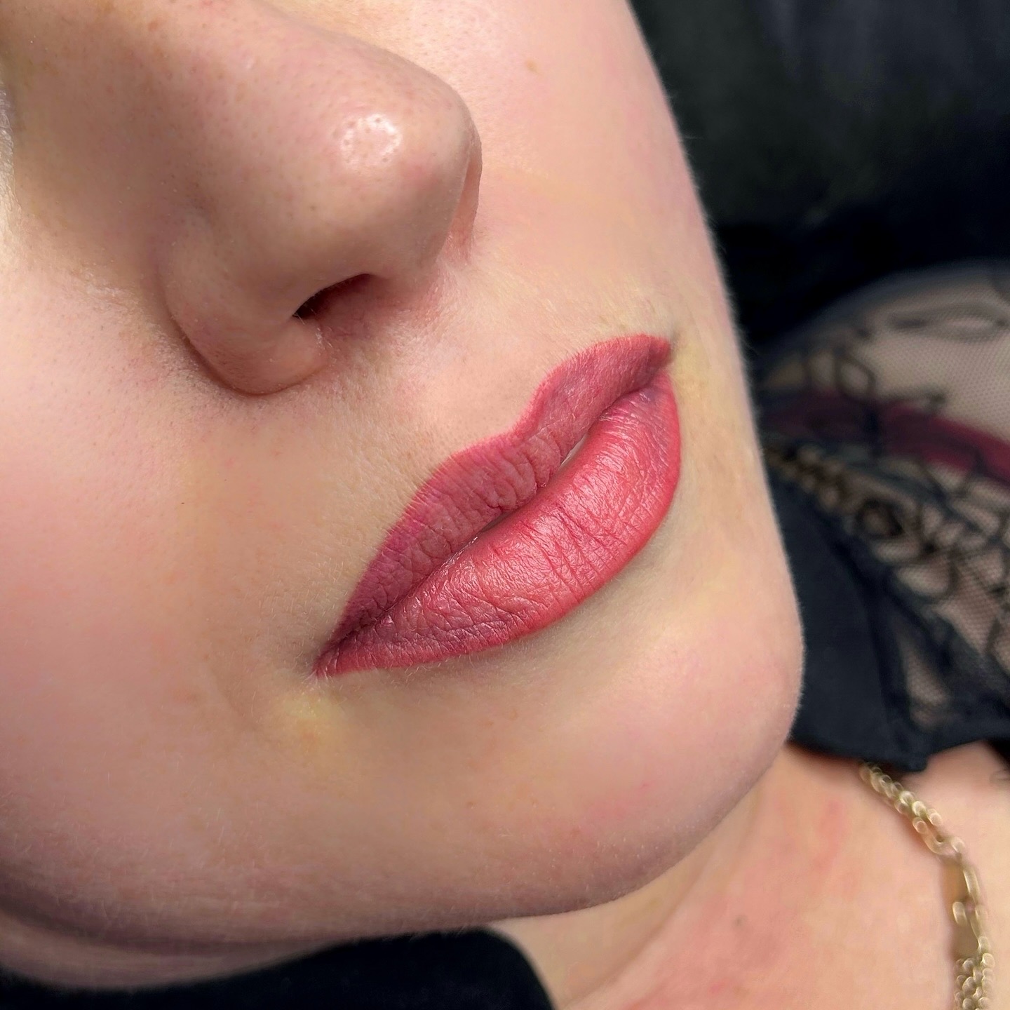 Татуаж губ помадний 3D, фото - Майстер татуажу Дана