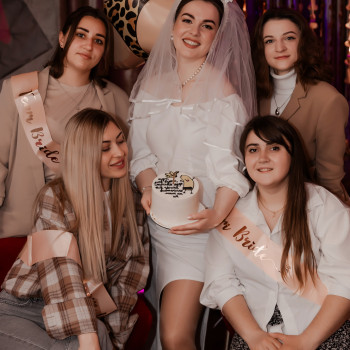 Дівич вечірка