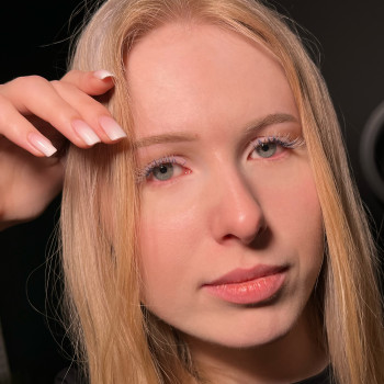 Кольорове нарощування вій Білий + синій колір