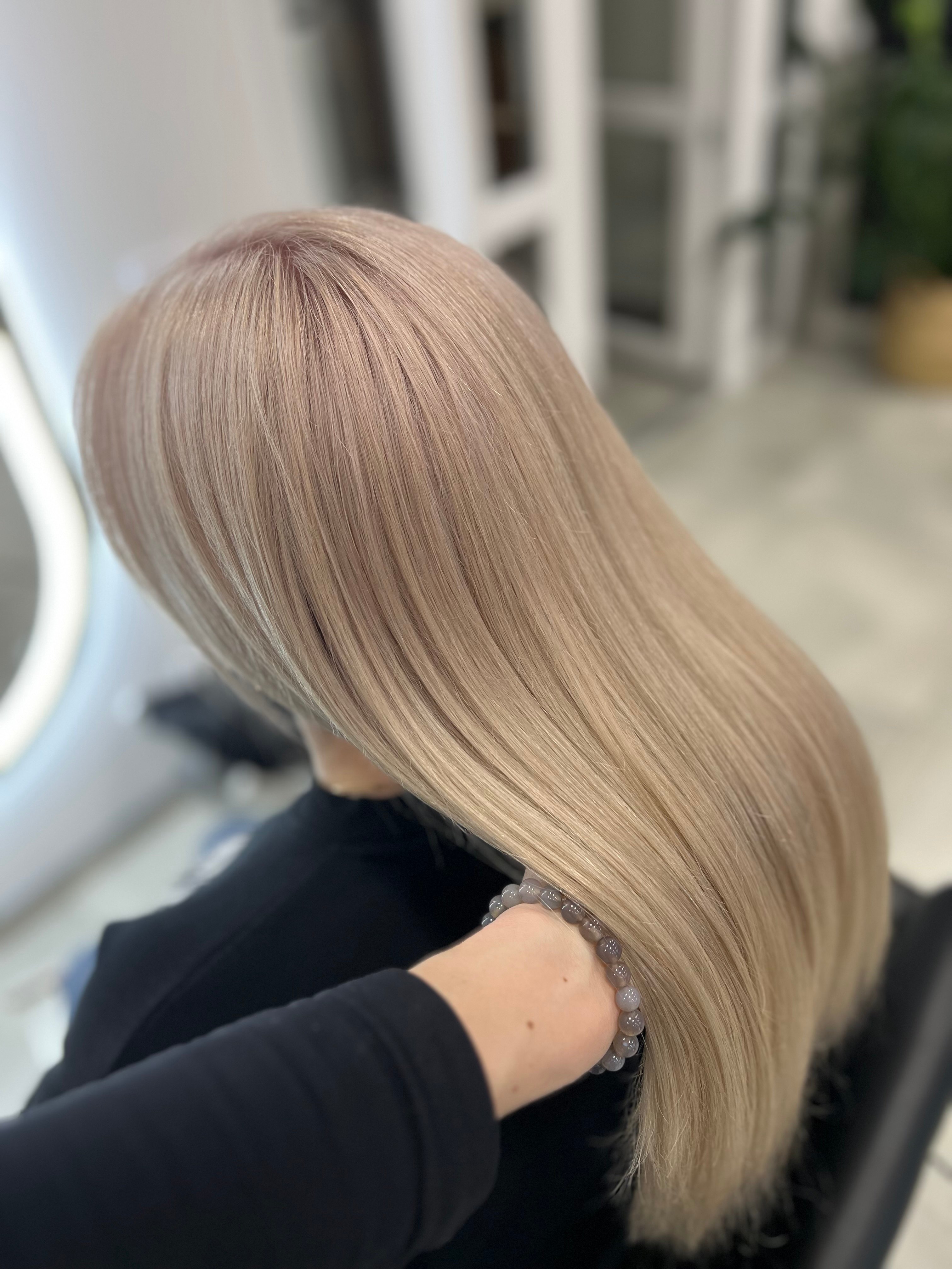 Тотал-блонд, фото - Перукар-колорист Любов Гармаш