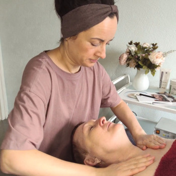 Авторський масаж обличчя