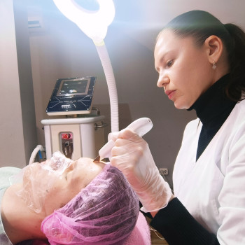 Чоловічий догляд за шкірою