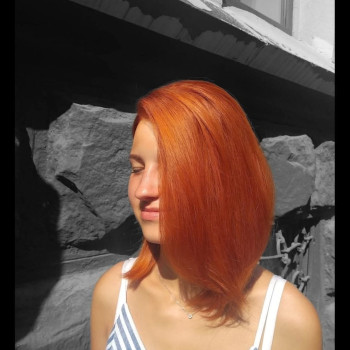 Стрижка, базова укладка волосся.