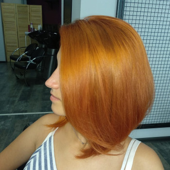 Стрижка+ базова укладка волосся.