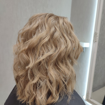 Текстура, укладка волосся, стрижка