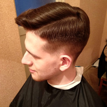 Чоловіча стрижка, базова укладка волосся.