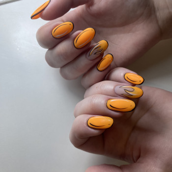 Оранжевый маникюр стильный с дизайном, фото - Мастер маникюра Тома Сіренко