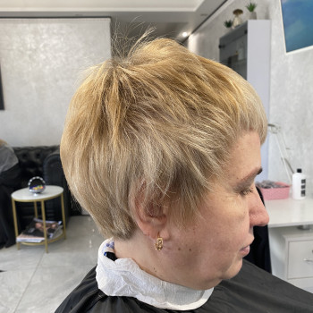 Коротка жіноча стрижка, фото - Перукар Вікторія Гоголь
