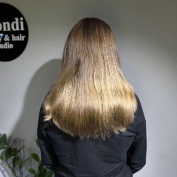 Кератинове вирівнювання ДО