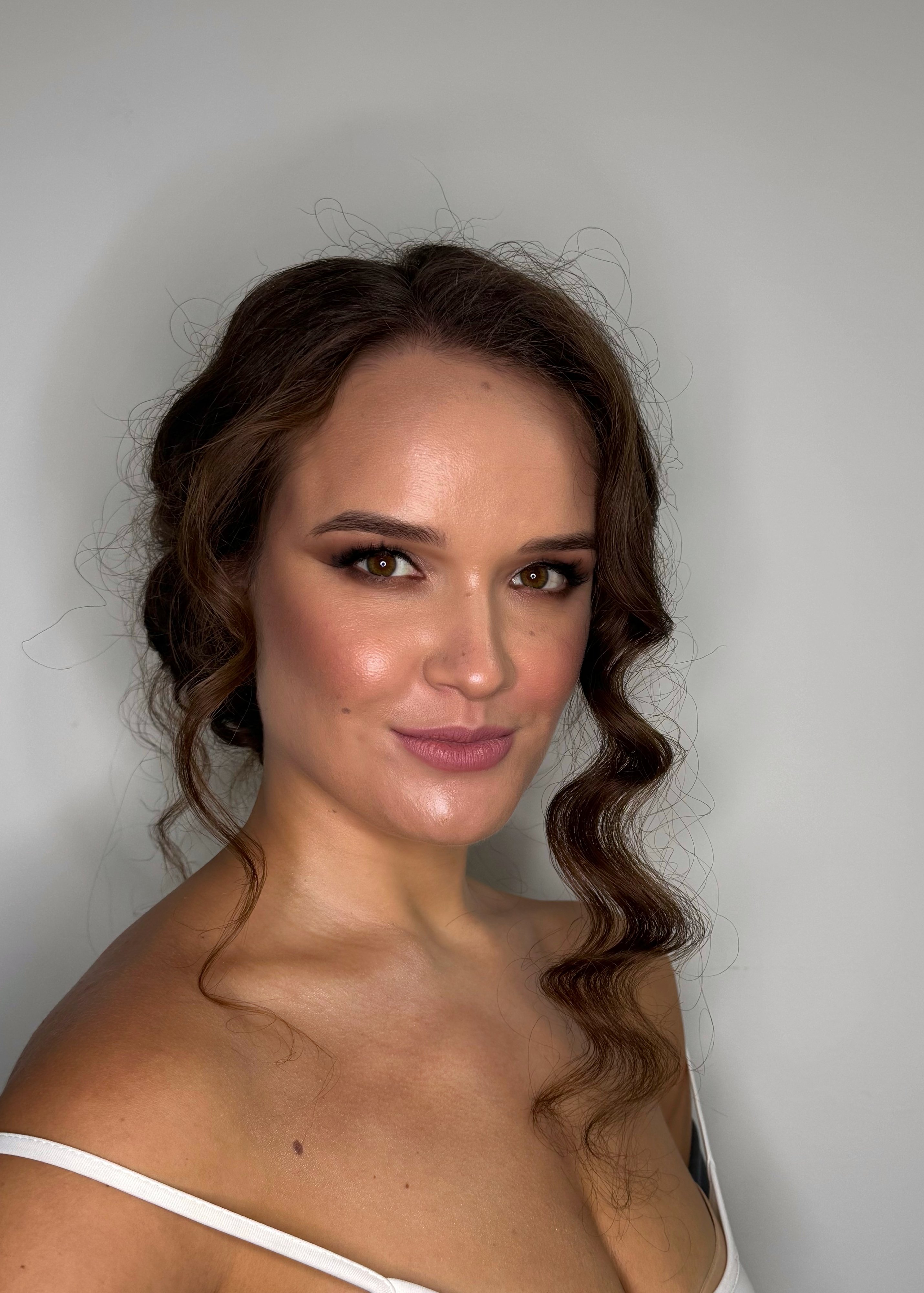 Вечерний макияж для карих глаз смоки айс, фото - Визажист Катерина Полежаєва