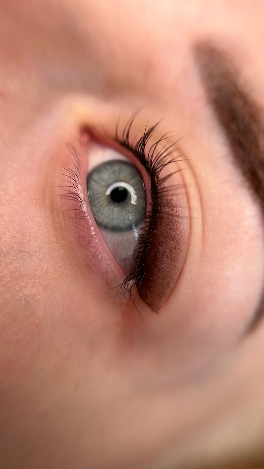 Перманентний макіяж повік - стрілка з розтушовкою, фото - Мастер татуажа Оксана Сосницька