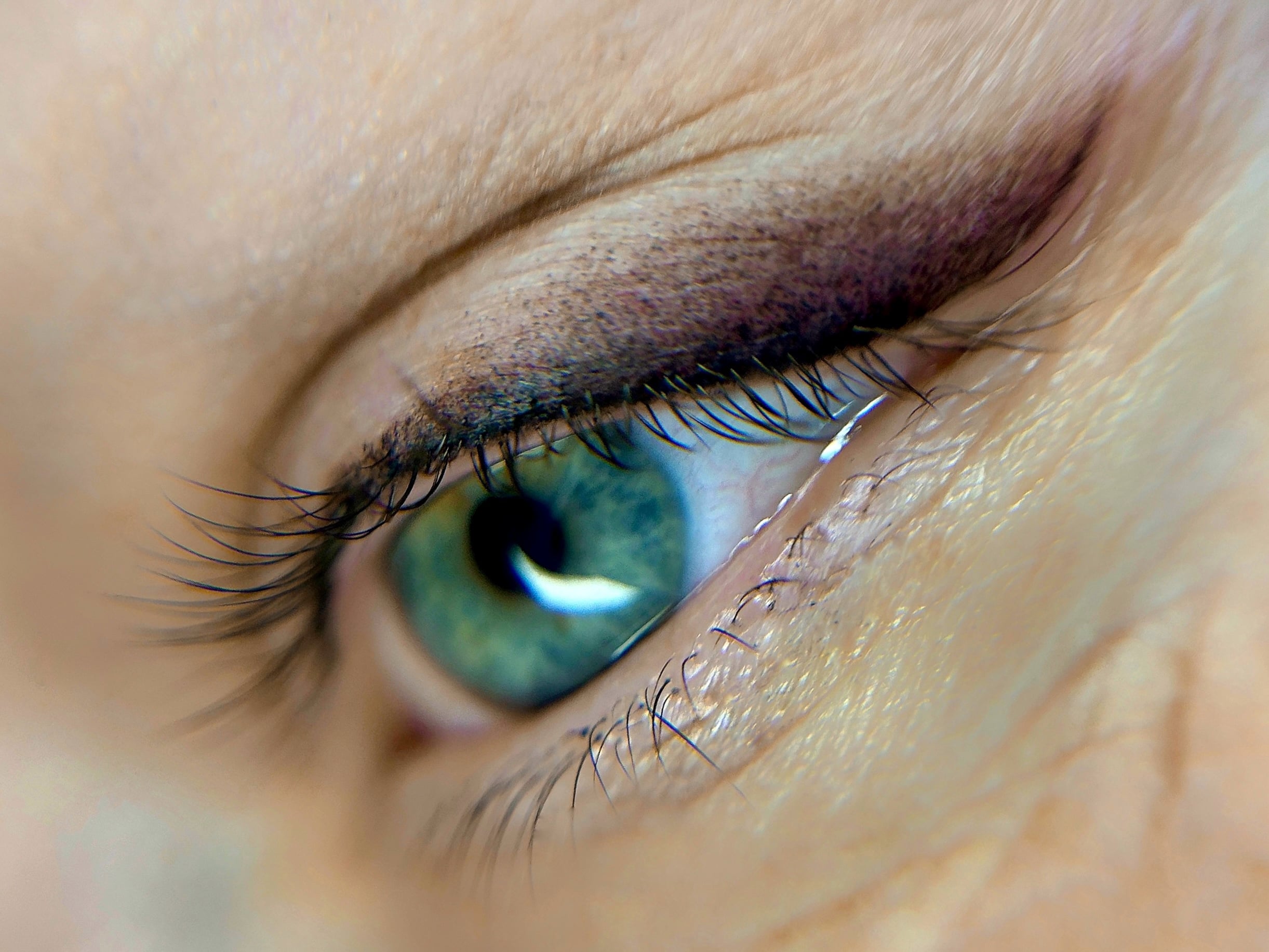 Татуаж век стрелка с растушевкой перманент, фото - Мастер татуажа Дана