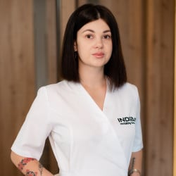 Ксенія Невмержицька Сертифікований спеціаліст INDIBA. Сертифікований спеціаліст по кріоліполізу.