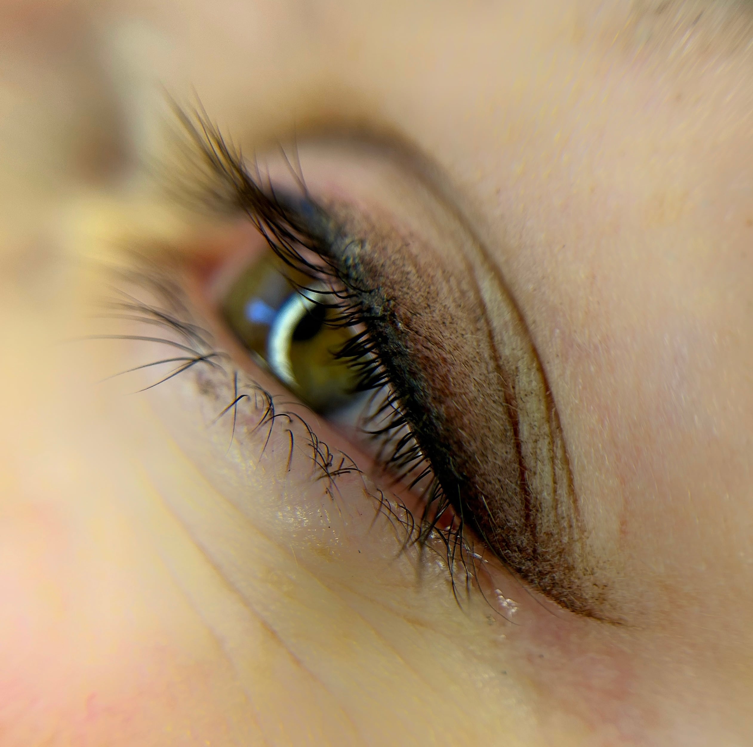 Перманентный макияж век татуаж стрелка с растушевкой, фото - Мастер татуажа Дана