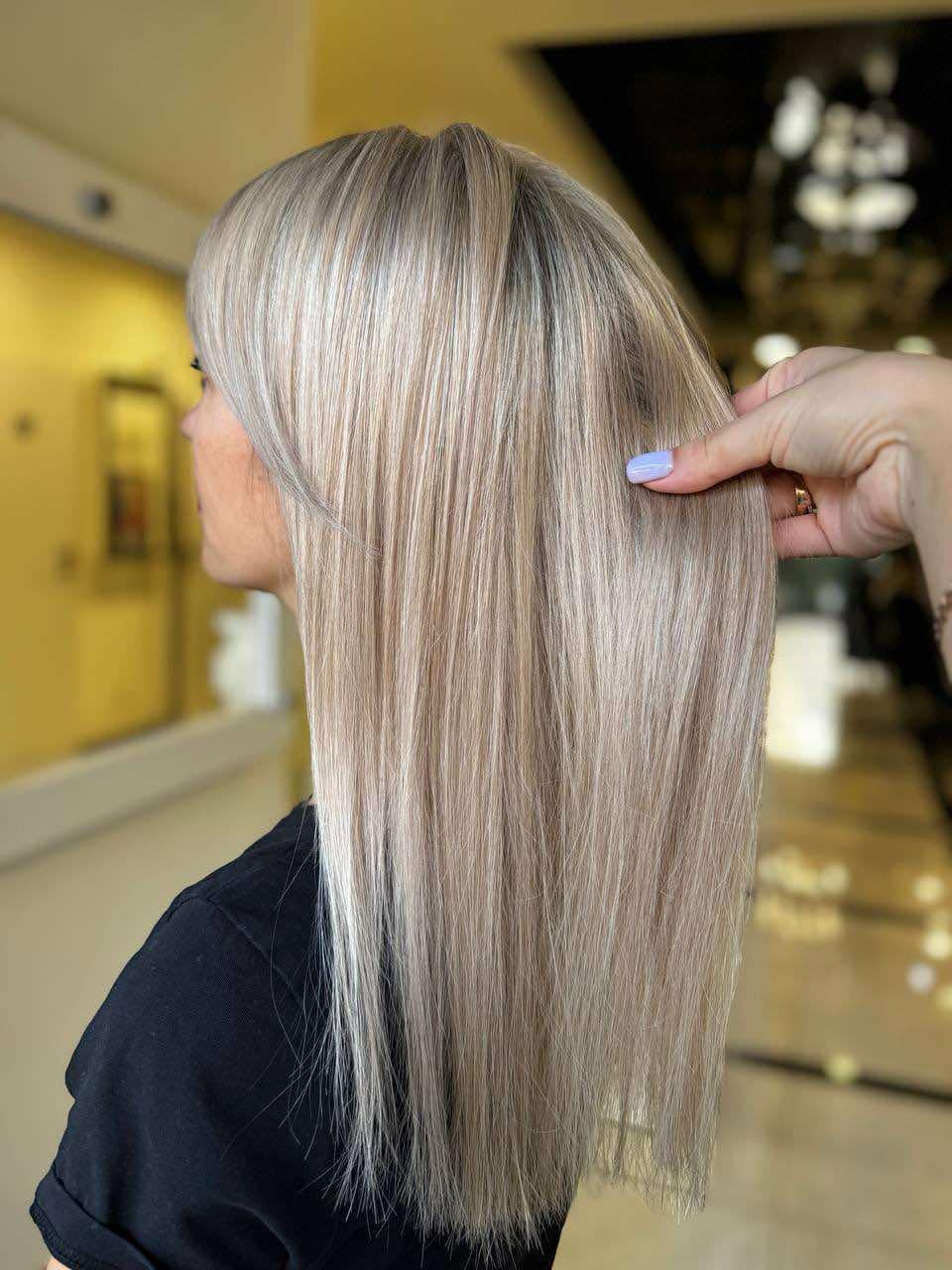 Стрижка на середнє волосся з чолкою, фото - Салон краси Fargo