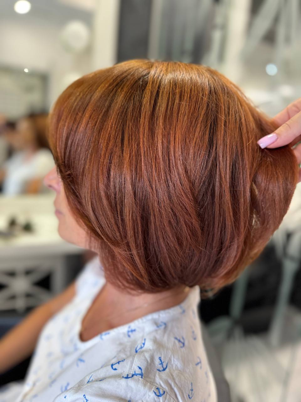 Стрижка каскад боб на коротке волосся, фото - Салон краси Fargo