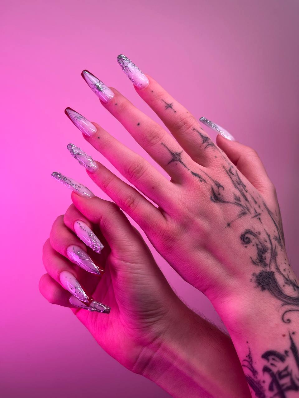 Маникюр на длинные ногти наращивание ногтей, фото - Ногтевая студия Pink Space