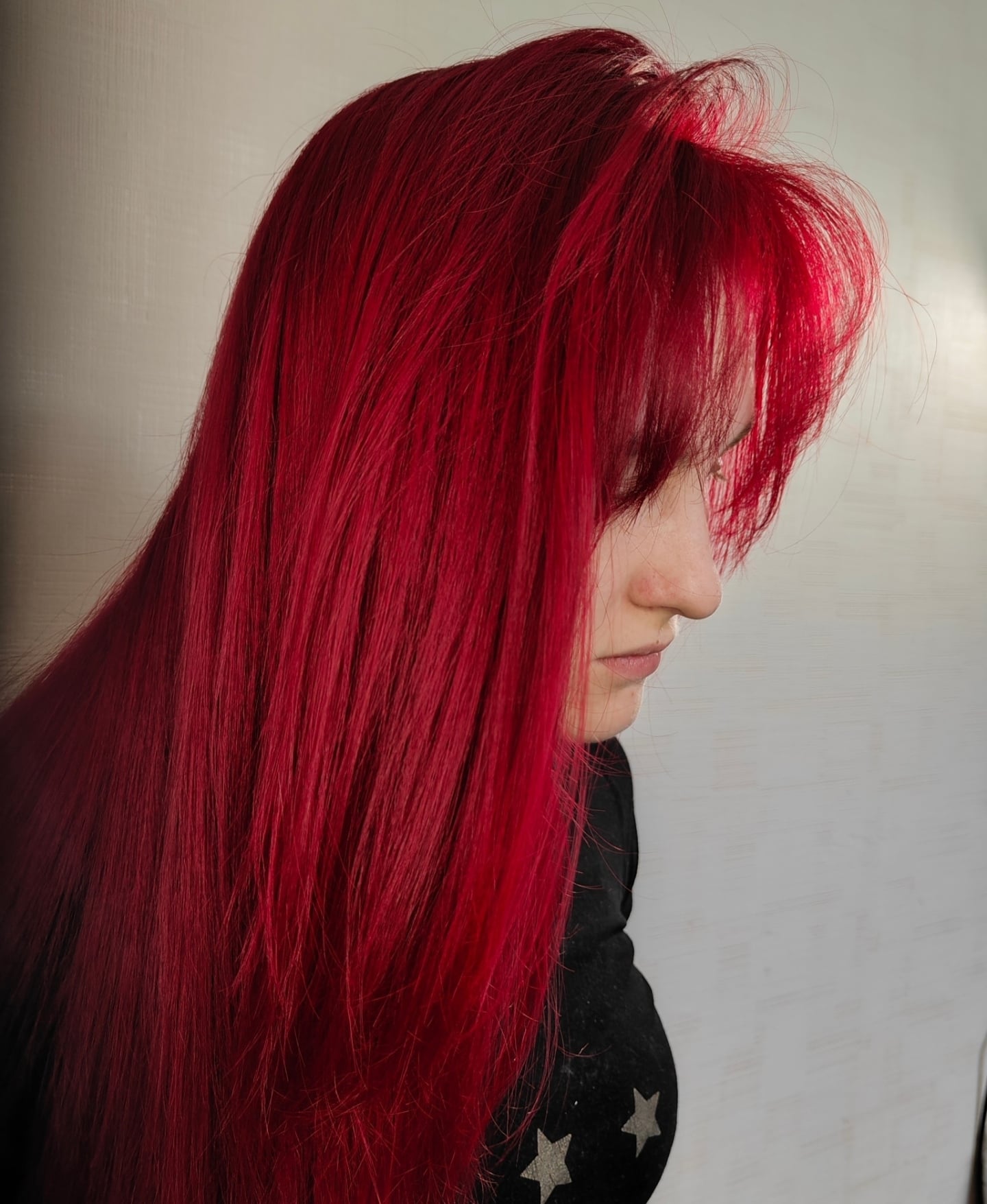 Сложное окрашивание красный цвет волос бордовый, фото - Парикмахер-универсал Анна