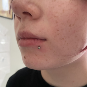 Бічний лабрет